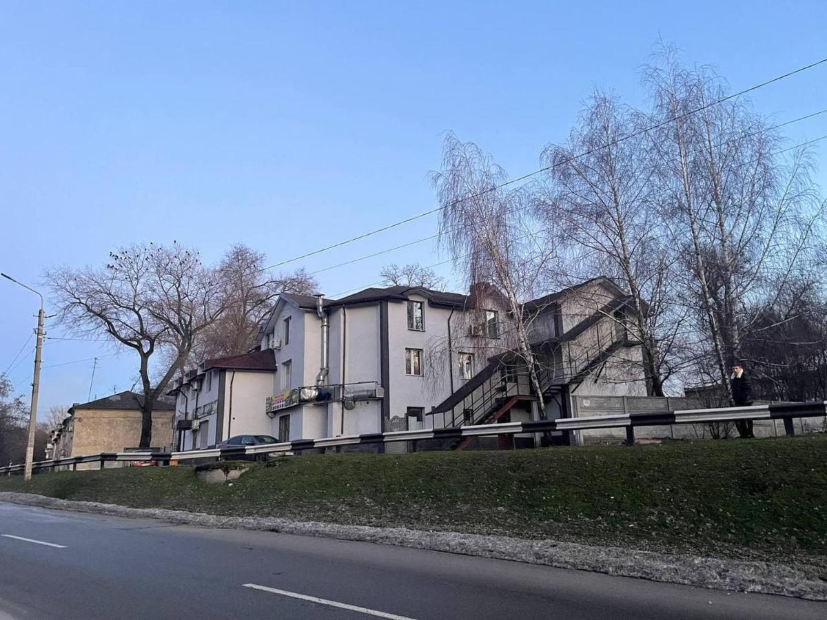 Pitstop Motel Kamianske Exterior foto